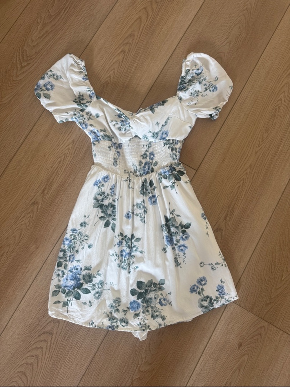 Hollister White Floral Puff Sleeve Mini Dress